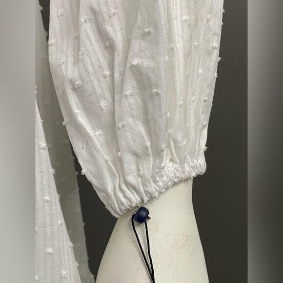 NWT Tommy Hilfiger Chambray white long-sleeve belted shirtdress. Size 2 - Picture 4 of 11